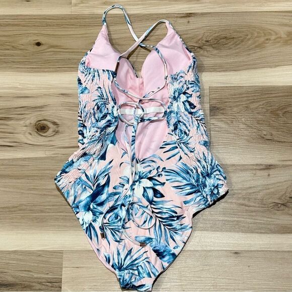 Bar III Printed Ruched Low Back One Piece  Swimsuit Women’s Small - Picture 4 of 5